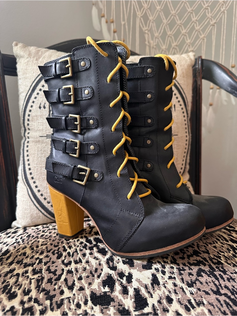 CAT Boutique Collection Leather Black Lace-Up Buckle Heeled Boots Sz 6